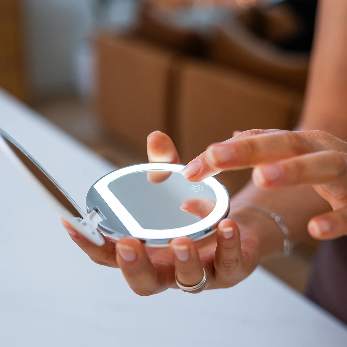 Merakim Rechargeable LED Makeup Mirror with 1/3X Magnification – Adjustable Light Settings, Portable & Eco-Friendly - Image 3