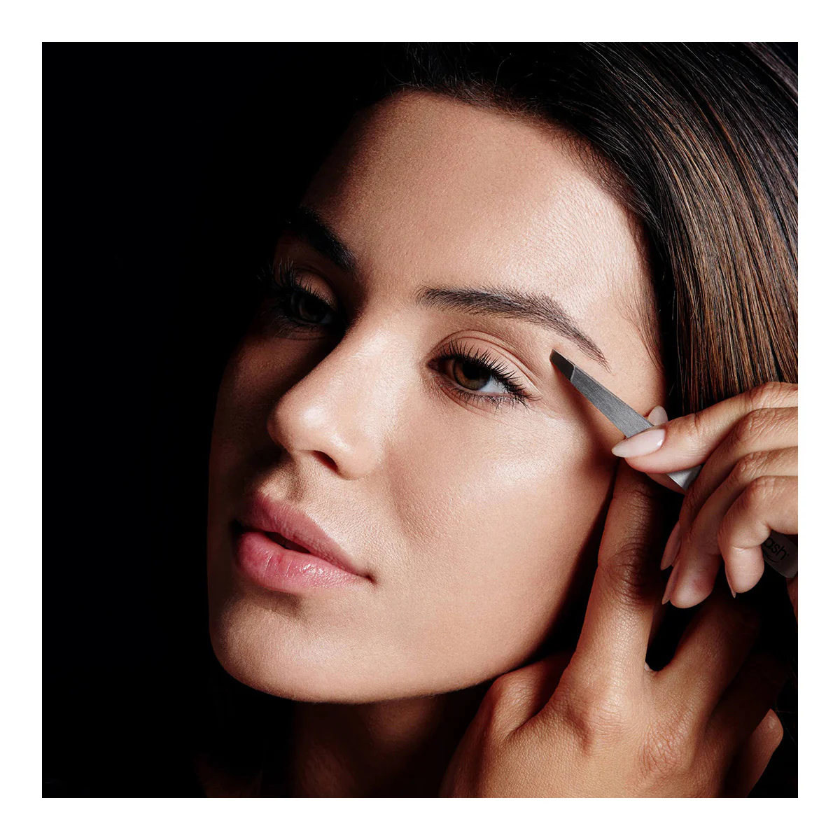 RevitaLash Precision Tweezer - Image 4