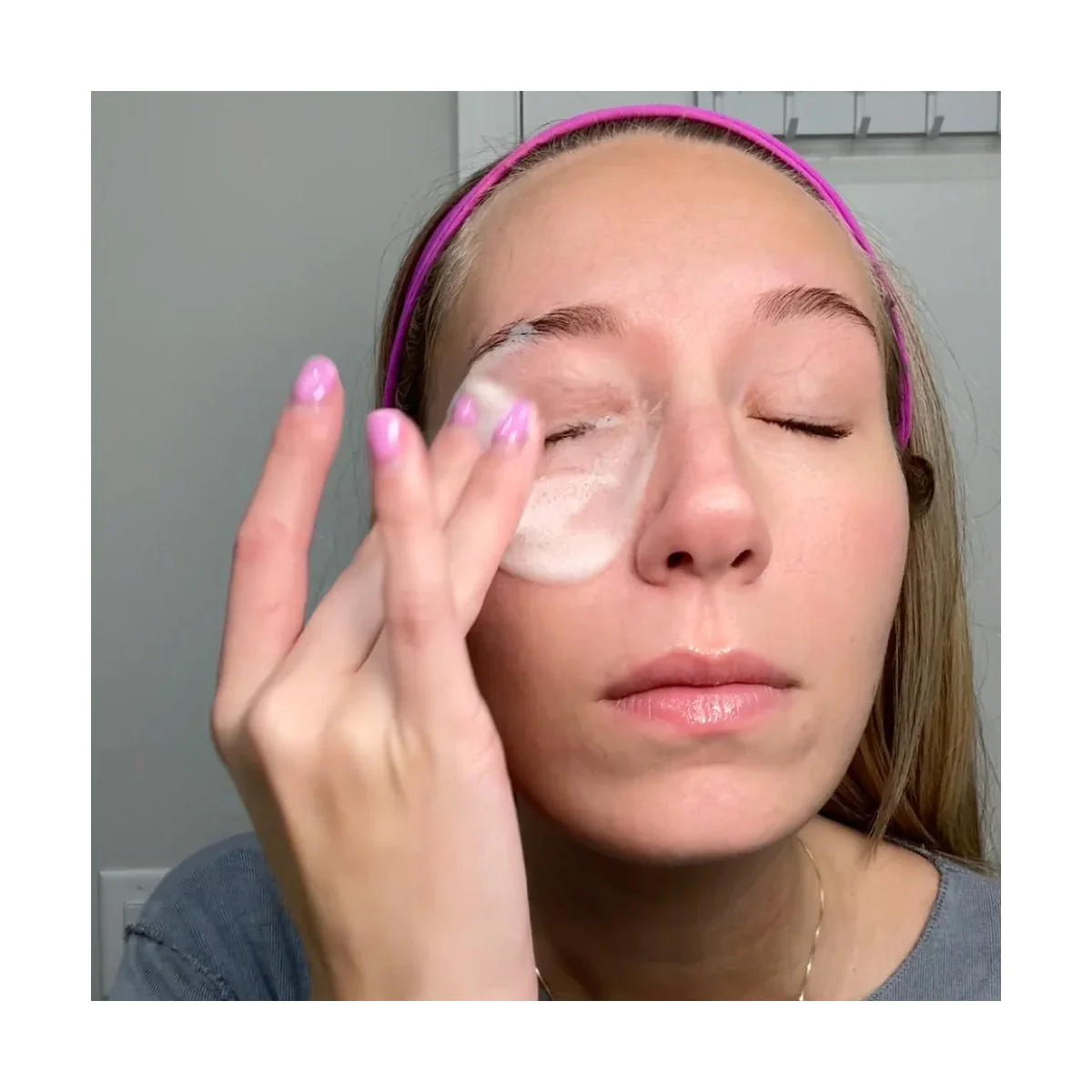 We Love Eyes SuperGLA eyelid & eyelash foaming cleanser (50mL) - Image 3